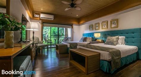 32 Panay Hotels from P1,200 .